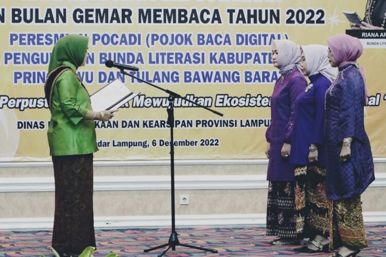 Rusdiana Adi Erlansyah Dikukuhkan Sebagai Bunda Literasi Kabupaten Pringsewu