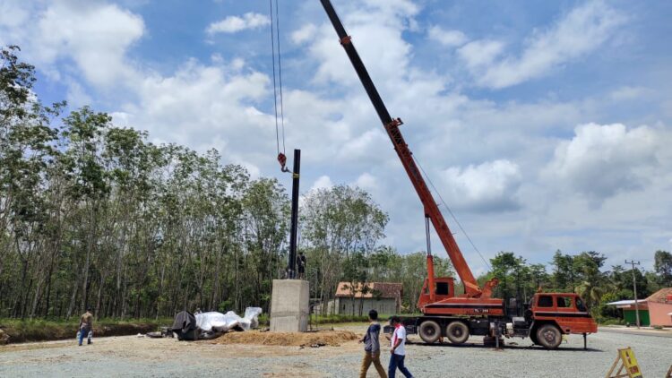 Pembangunan Patung Suhunan Riah Simbol Komitmen Menjaga Kelestarian Alam