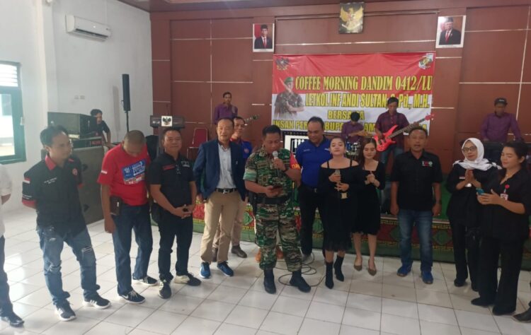 Letkol Inf Andi Sultan Ngopi Bareng Bersama Wartawan Di Lampura