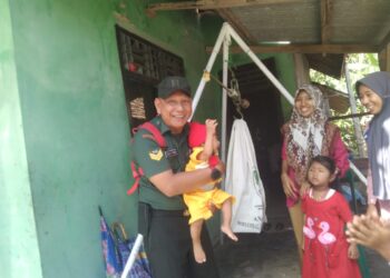 Cegah Stunting di Wilayah Binaan, Babinsa kodim 0421/Ls Dampingi kegiatan Posyandu.