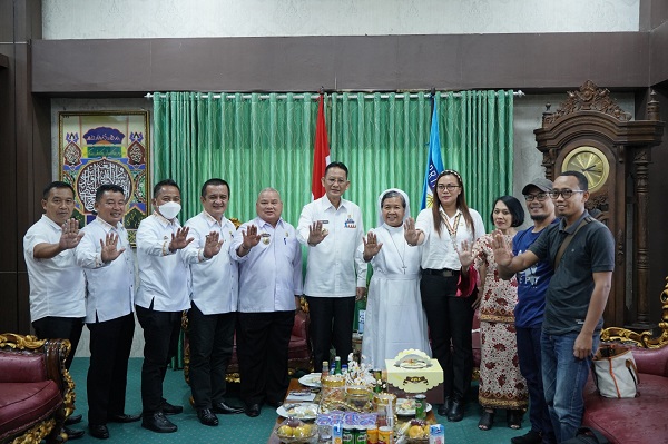 Pj. Bupati Pringsewu Terima Audiensi Relawan JMMPO