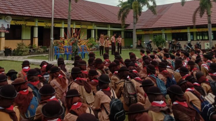 Babinsa Kodim 0421/Ls, Bina Karakter Pemuda Melalui Gerakan Pramuka.