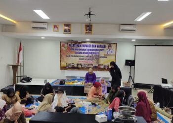 Pemkab Tubaba Kembangkan Kerajinan Anyaman Tiqew Kombinasi Tapis