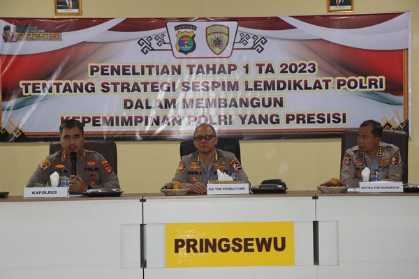 Puslitbang Polri Lakukan Penelitian Kepemimpinan Polri Di Polres Pringsewu