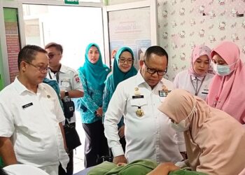 Kunker Ke Kecamatan Simpang Pematang, Sulpakar Minta Jajarannya Serius Layani Masyarakat