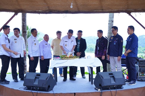 Penjabat Bupati Pringsewu Resmikan Wisata Lanakila Lake