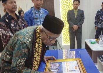 Ketum Muhammadiyah Tandatangani Master Plan Gedung SD Aisyiyah Lambu Kibang, ini Pesannya