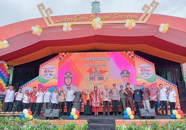 Bupati Tanggamus “Bidani” Sekolah CERIA dan ASIK di SMPN 1 Gisting