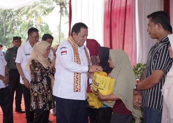 Gubernur Lampung Lepas Bantuan Pangan Beras Pemerintah Di Kabupaten Pringsewu