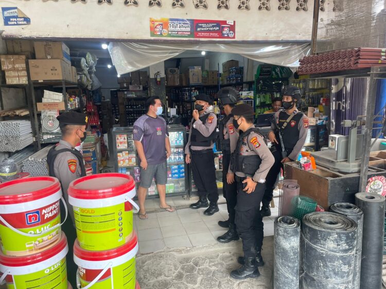 Jelang Lebaran, Polres Pringsewu Siagakan Polisi Di Pusat Perbelanjaan