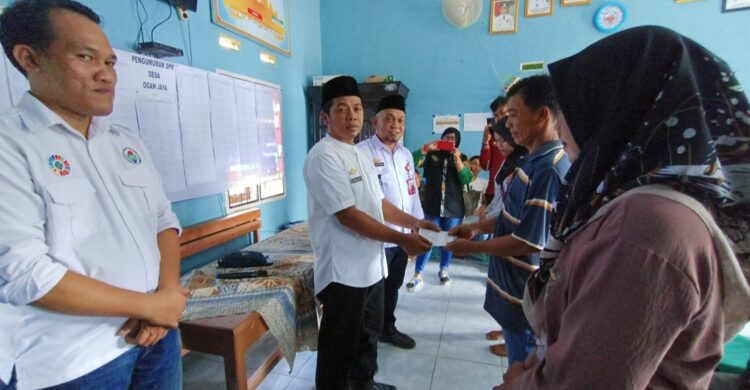 Pemdes Ogan Jaya Salurkat BLT – DD Tahap Pertama