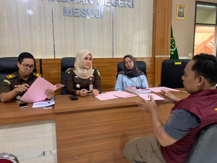 Oknum Kepsek di Way Serdang, Tersangka Pencabulan Akhirnya di Limpahkan ke Kejari Mesuji 