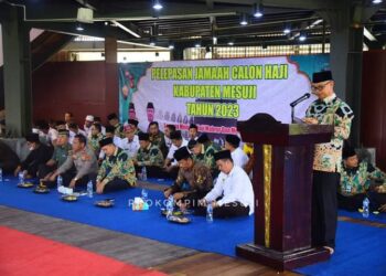 Sekda Lepas 35 JCH Mesuji Berangkat ke Tanah Suci
