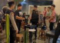 Tim Patroli Perintis Polres Pringsewu Menertibkan Kelompok Pemuda yang Nongkrong Hingga Larut Malam