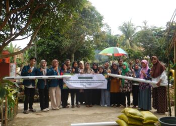 Kegiatan PKM PM Sosialisasi dan Pelatihan di Kampung Liman Benawi