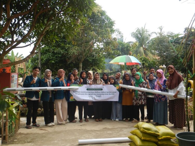 Kegiatan PKM PM Sosialisasi dan Pelatihan di Kampung Liman Benawi