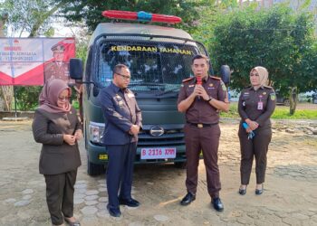 Bukti Sinergisitas Pemkab Mesuji Hibahkan Mobil Tahanan Ke Kejari Mesuji