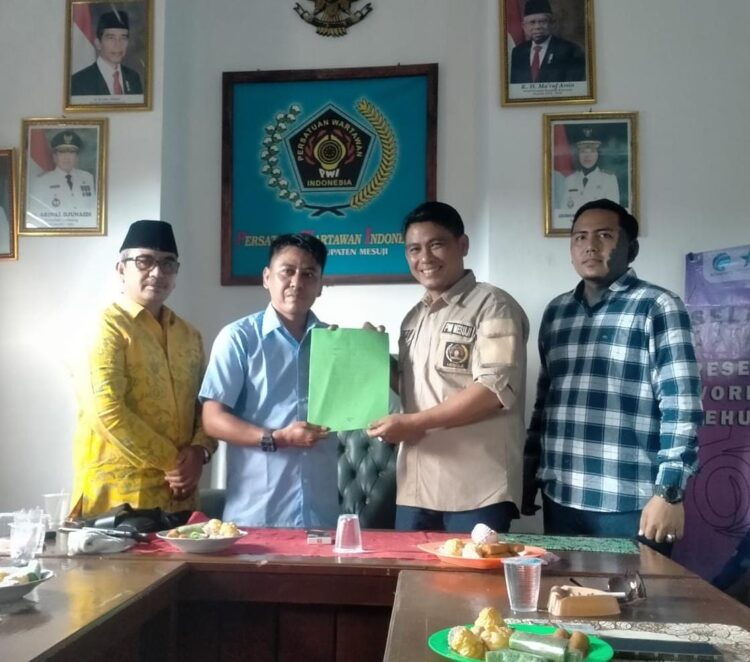 Maju Pileg dan Pilkades, Dua Anggota PWI Mesuji Mundur Dari Jabatan Pengurus