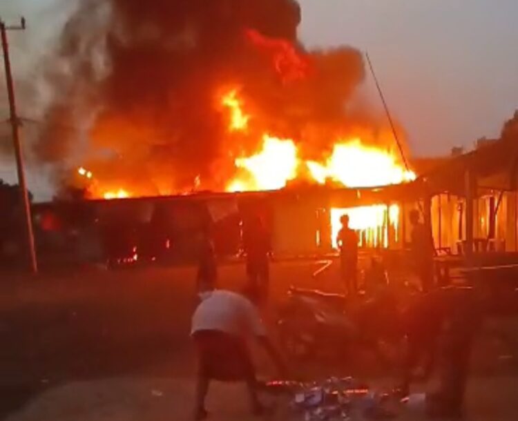 Tiga Ruko KUD Di Desa Trimodadi Ludes Terbakar