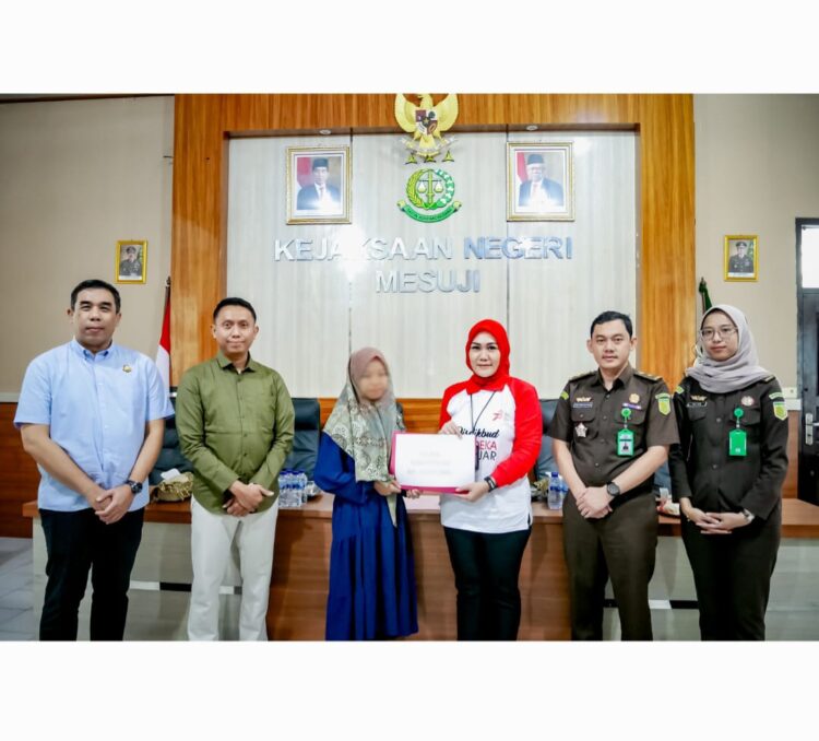 Kejari Mesuji Eksekusi Terpidana Asusila, Bayar Restitusi Kepada Korban