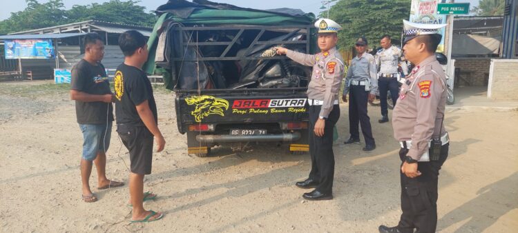 BREAKING NEWS: Sopir Bohongi Satlantas Pringsewu, Bilang Bawa Karpet Ternyata Angkut 6 Motor Bodong