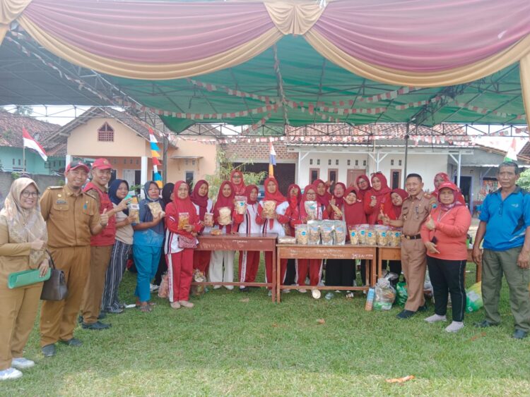 Dimulai hari ini, warga Relung Sari serbu Pasar murah