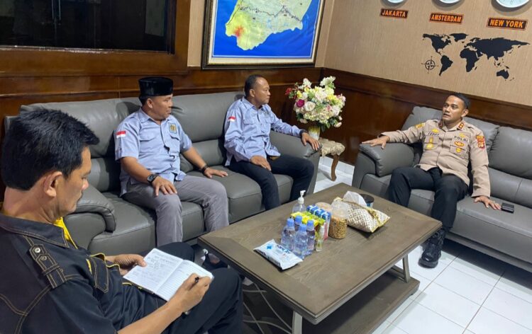 Duduk Bareng Kapolres, Ketua PWI Lampura, Minta Sengketa Pers Diselesaikan Melalui Dewan Pers