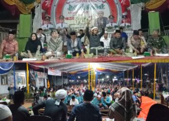 Peringati HUT RI Ke 78, Pemdes Gedung Batin, Sholawat Bersama Masyarakat
