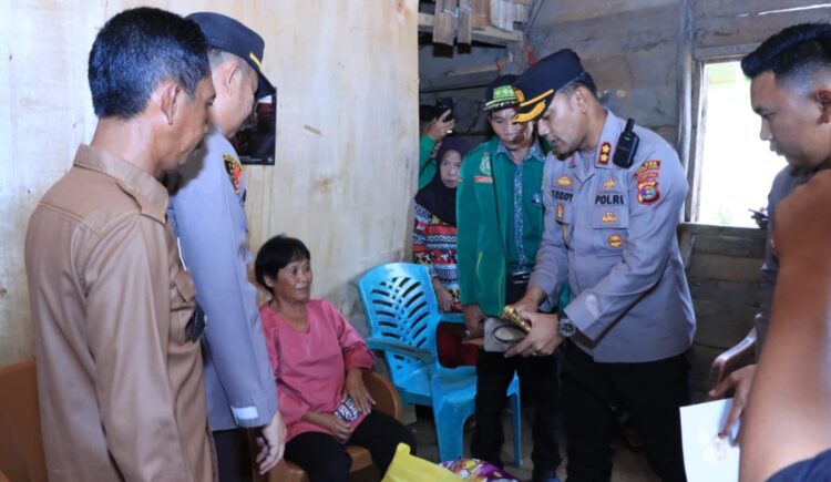 Kapolres Lampung Utara, Geruduk Desa Surakata Abung Timur
