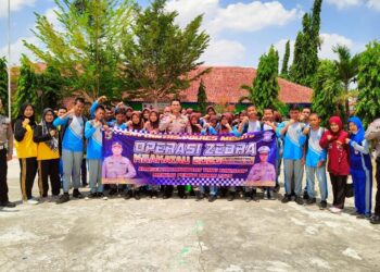 Tanamkan Disiplin Berlalu Lintas Sejak Dini, Satlantas Polres Mesuji Sosialisasi di SMPN 1 Simpang Pematang