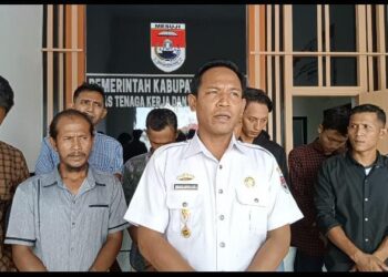 Dipecat Perusahaan, 9 Warga Sumber Rejo Ini Geruduk Disnakertrans Mesuji