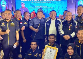 Berperan Aktif Wujudkan P4GN, Ketua GRANAT Lampung Dan Bupati Way Kanan Raih Penghargaan BNN RI