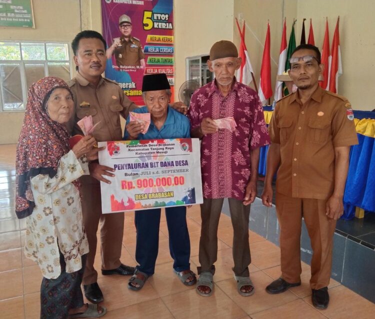 30 KPM Desa Brabasan Terima BLT-DD Tahap III