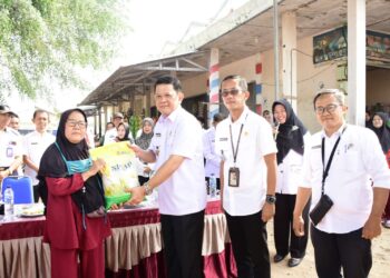 Kembali Digelar, Pj. Bupati Tubaba Hadiri Pasar Murah di Tiyuh Karta Raharja