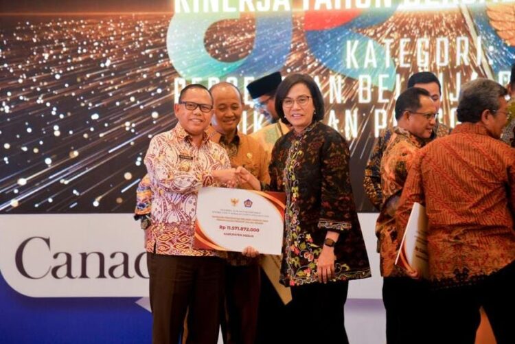 Selamat! Pemkab Mesuji Terima Penghargaan Kinerja Fiskal Daerah Tahun Berjalan 2023