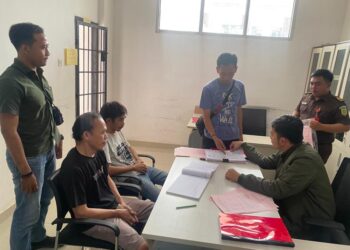 Polsek Sukoharjo Limpahkan Dua Tersangka Pencurian Ke Kejaksaan