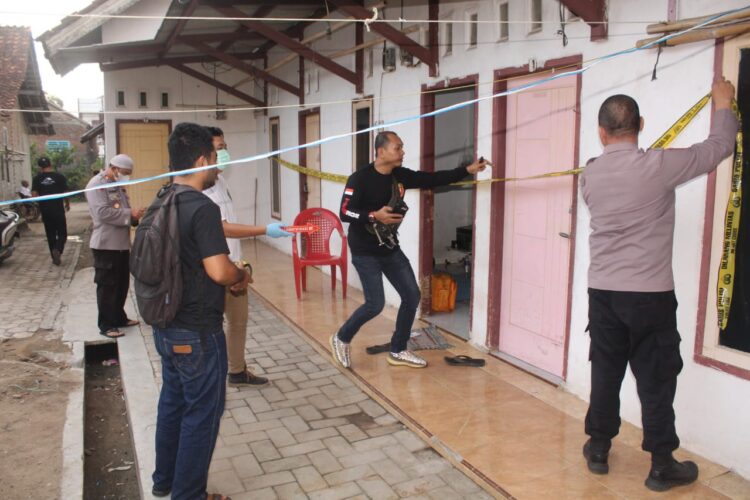 Remaja Putri Ditemukan Gantung Diri Dirumah Kontrakan, Polisi selidiki penyebabnya