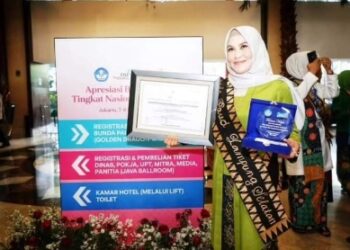 Bunda Paud Lampung Selatan Winarni Ermanto, Raih Apresiasi Bunda Paud Tingkat Nasional.