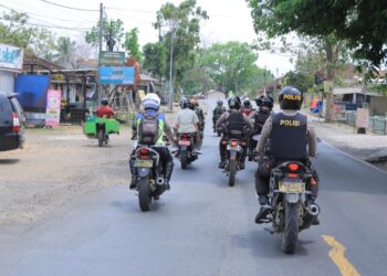 Gabungan Polres Dan Kodim Geruduk Kantor Bawaslu Dan KPU Lampung Utara