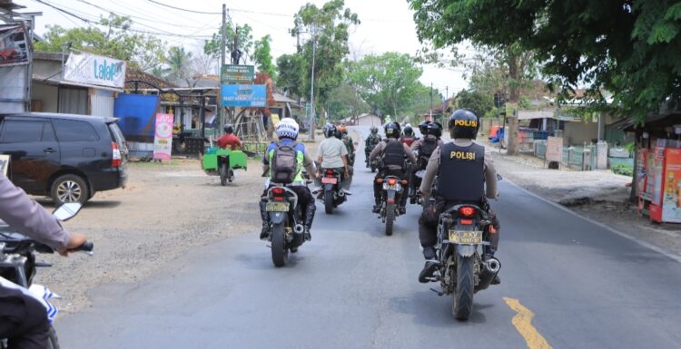 Gabungan Polres Dan Kodim Geruduk Kantor Bawaslu Dan KPU Lampung Utara