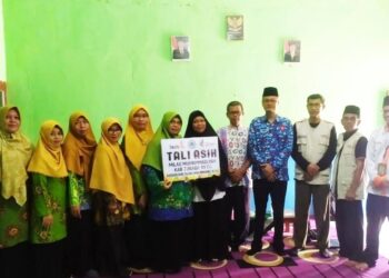 Peringati Milad ke 111, Lazismu Tubaba Berikan Tali Asih Kepada Guru Muhammadiyah