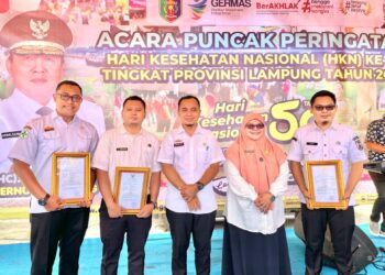 Momen Puncak HKN 2023, 3 Nakes Mesuji Dinobatkan Sebagai Nakes Teladan