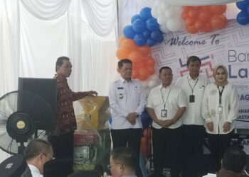 10 Poktan Dapat Bantuan Mesin Pencacah Pakan dari Bank Lampung
