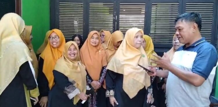 PAC Muslimat Minta PP Berhentikan Ketua PC  Muslimat NU Lampura