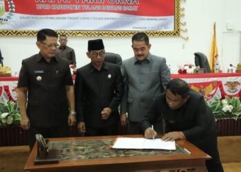Rapat Paripurna DPRD Tubaba Sahkan 7 Raperda