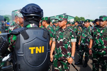 Panglima TNI Saksikan Apel Gelar Pengamanan Pemilu 2024