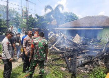 Rumah Semi Permanen Di Pegelaran Terbakar, Ini Di Duga Penyebabnya