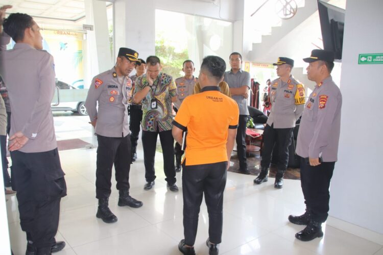 Kapolres dan KPU Bersama-Sama Pastikan Kesiapan Rapat Pleno Rekapitulasi Suara Pemilu 2024 di Kabupaten Pringsewu