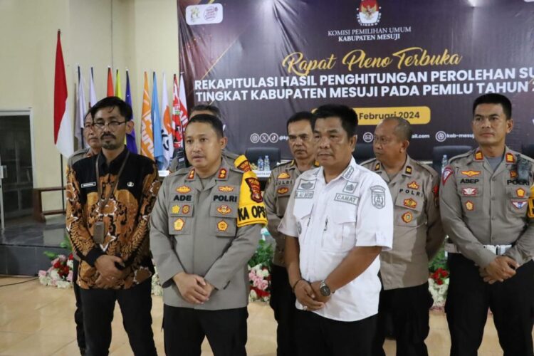 Dikawal Ketat Kapolres, Pleno Tingkat Kabupaten Hasil Pemilu di KPU Mesuji Berlangsung Aman