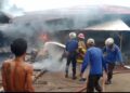 Puluhan Kios Toko Di Pasar Sentral Kotabumi Ludes Di Lalap Si Jago Merah